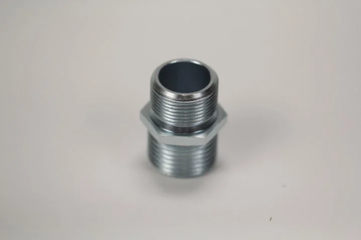Mann Hummel - 21 025 15 101 - Doppelnippel 1-12UNF / M 24x1,5