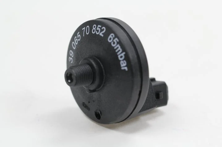 Mann Hummel - 39 065 70 852 - Wartungsschalter, Schließer, 65 mbar