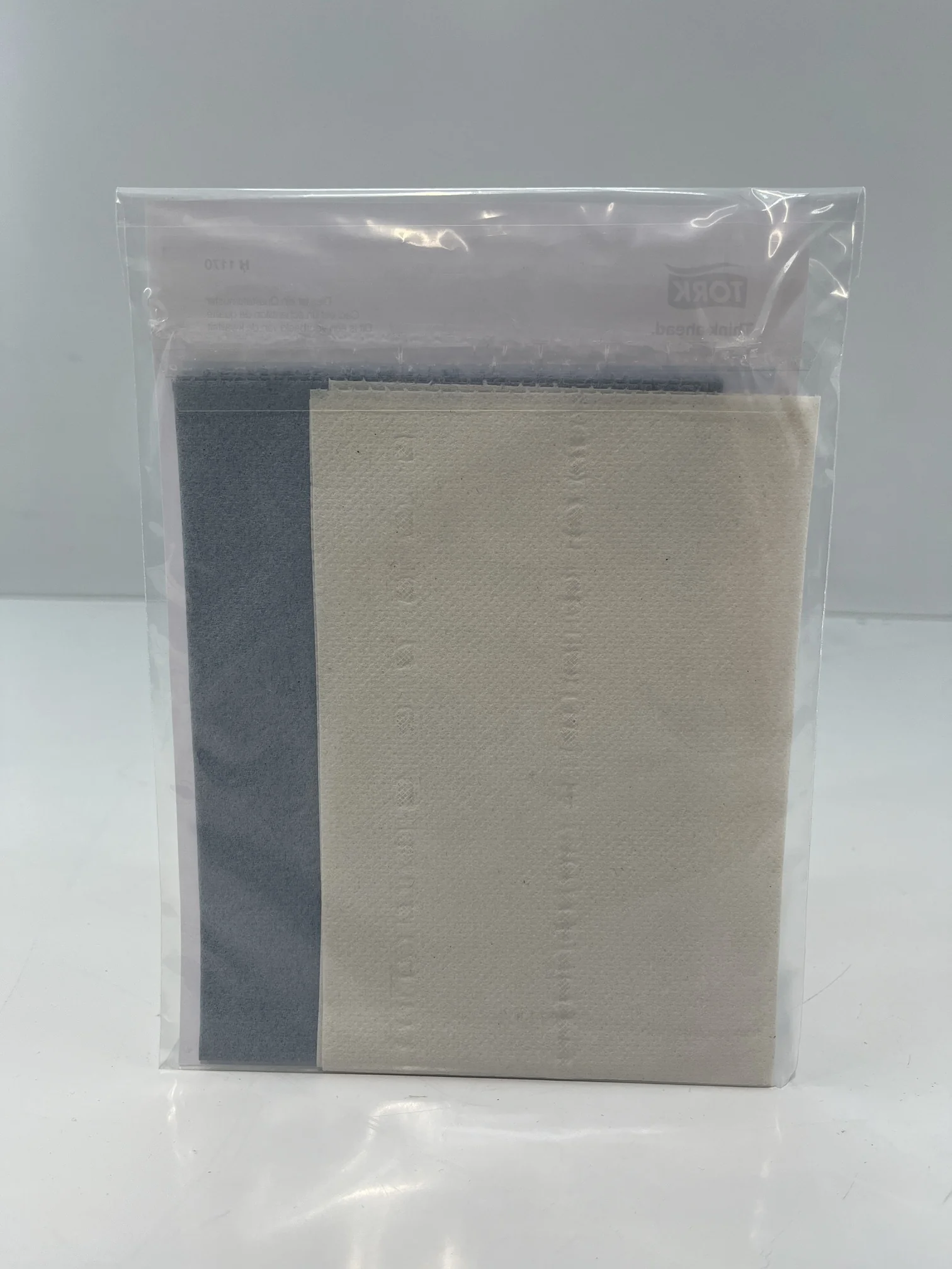 Tork - Muster Tork - Standard-Papierwischtücher weiß W1