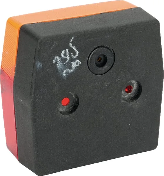 Aspöck - 230200007 - Quadratisches Ruecklicht, 12V, Rot/Bernsteinfarben, Verschraubt, Minipoint Von Aspöck
