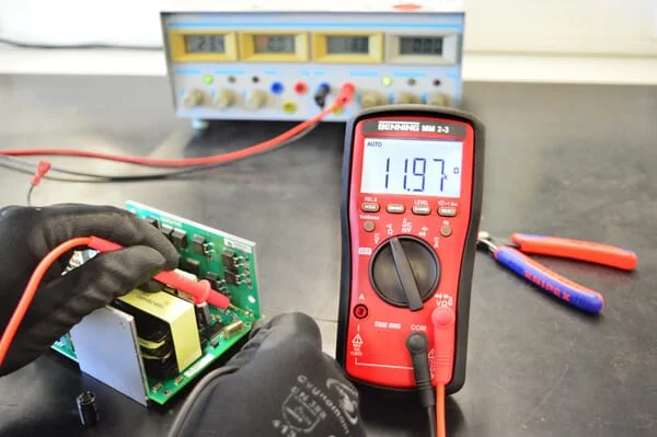 Benning - 044693 - Multimeter Benning MM 2-3