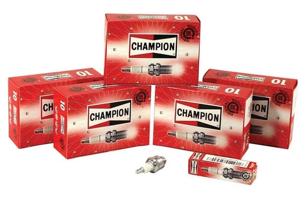 Champion - CJ8 - Zuendkerze M14x1,25x9,50mm Schluesselweite 19mm 1x Champion