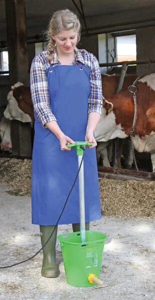 Kerbl - VV1069 - Milch- und Waschschuerze bl.100x125