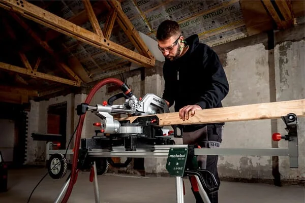 Metabo - 613216000MET - Gehrungssäge KGS 216 M