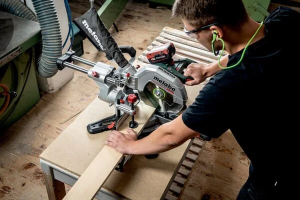 Metabo - 614254850MET - Akkugehrungssaeg Kgs18ltxbl254 Gehaeuse