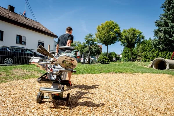 Metabo - 614305810MET - Akkugehrungssaeg Kgs18ltxbl305 8,0 Ah