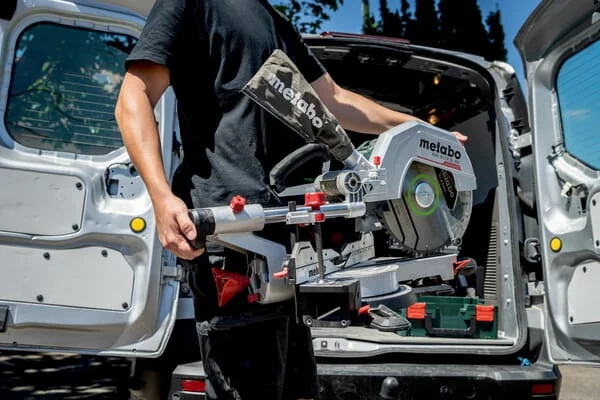 Metabo - 614305850MET - Kabelgebundene Gehrungssaeg Kgs18ltxbl305 Gehaeuse