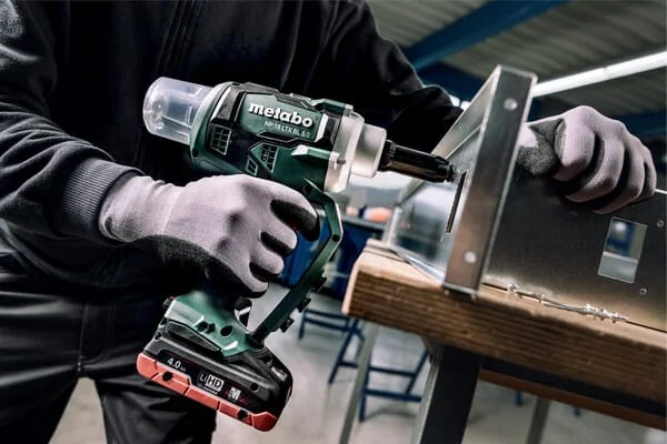 Metabo - 619002840MET - NP 18 LTX BL 5.0 Akku-Nietpistole