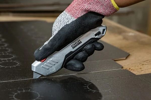 Stanley - FMHT103700 - Stanley Fatmax® Squeeze Metal Auto-Retract Sicherheitsmesser