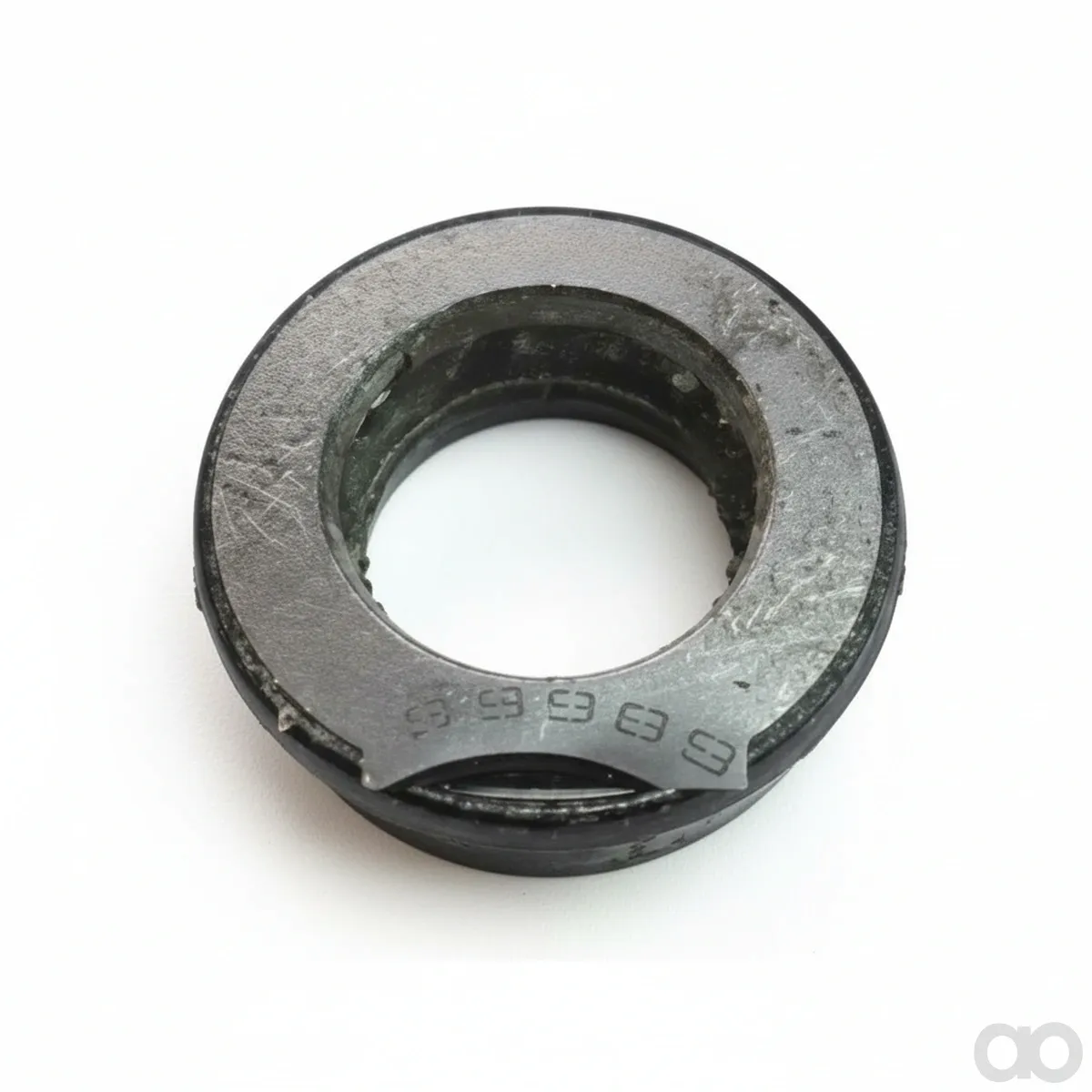 New Holland - 45570 - Lagerstuetzbracket CTO 70