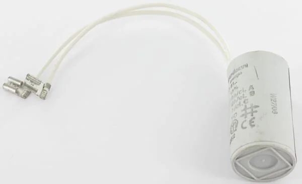 Ako - E260045 - Kondensator 4uF