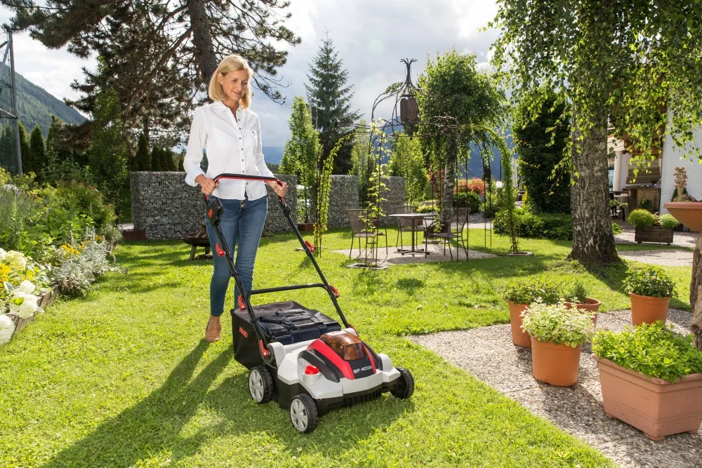 Al Ko - 114111 - Akku-Vertikutierer 36 V SF 4036 Set mit Grasfangkorb