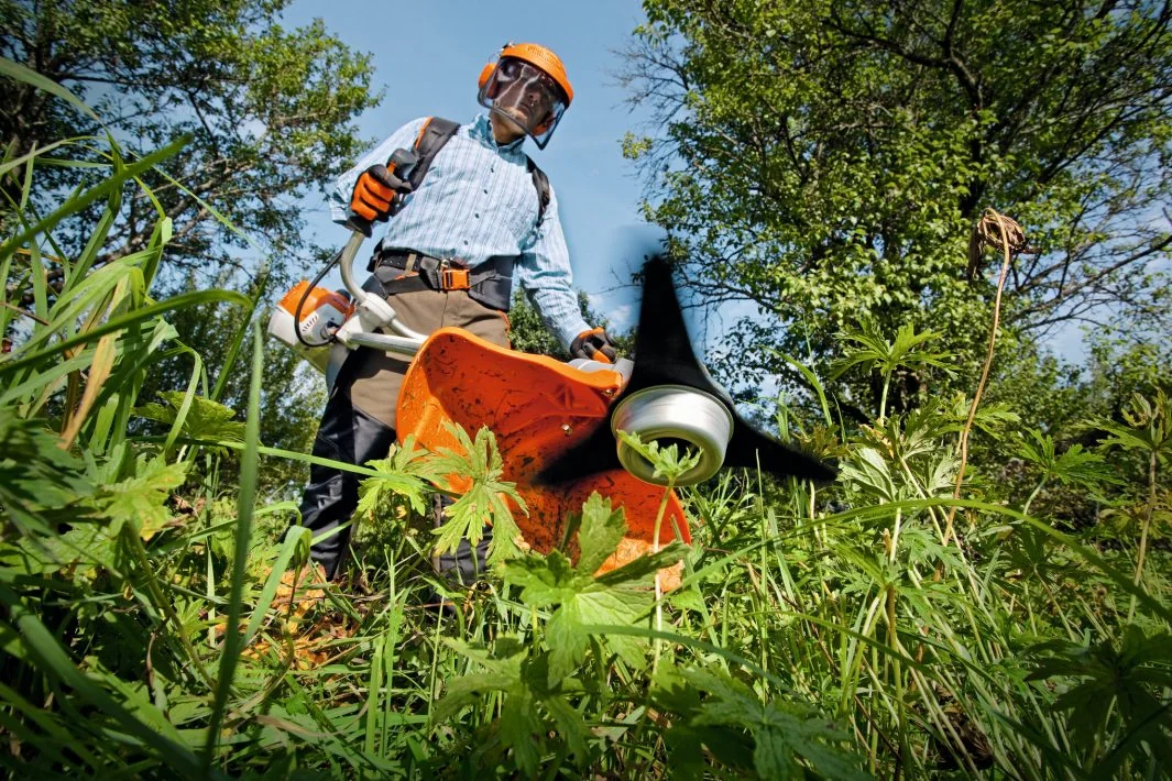 STIHL - 4147-200-0721 - Benzin-Motorsense FS 240 2.3 hp