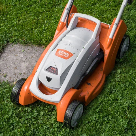 STIHL - 6358-200-0028 - Akku-Rasenmäher RMA 448 PV Set mit Akku + Ladegerät
