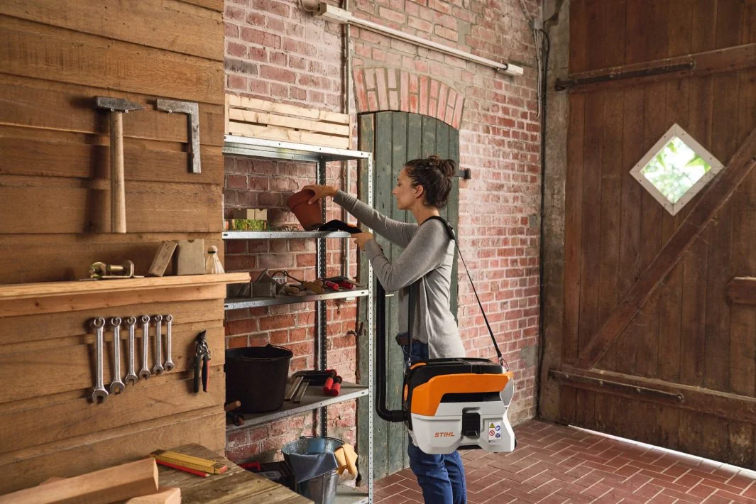 STIHL - SA08-011-7301 - Akku-Sauger SEA 50 für Trocken- und Nassreinigung
