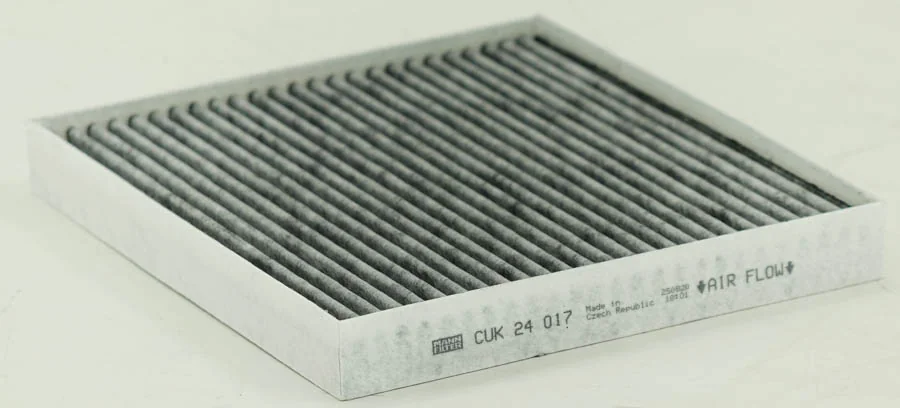 Mann-Filter - CUK 24 017 - Innenraumfilterelement (Aktivkohle)