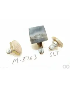 Massey Ferguson - 3763 - Lagerhalter